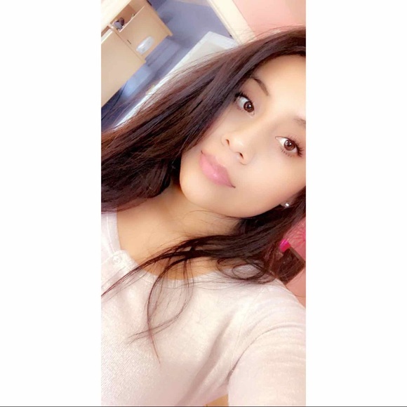 Meet your Posher, Ruth - Picture 1 of 1